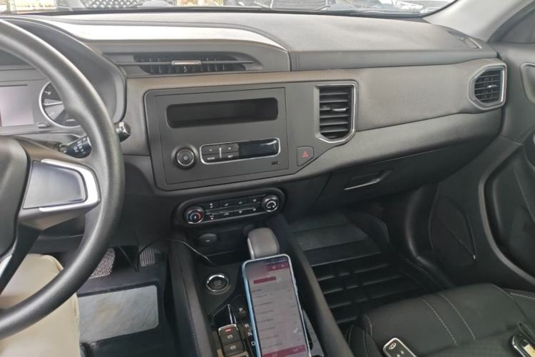 Used Chery Tiggo 5x 2019 HERO 1.5L CVT Urban Edition Center Console