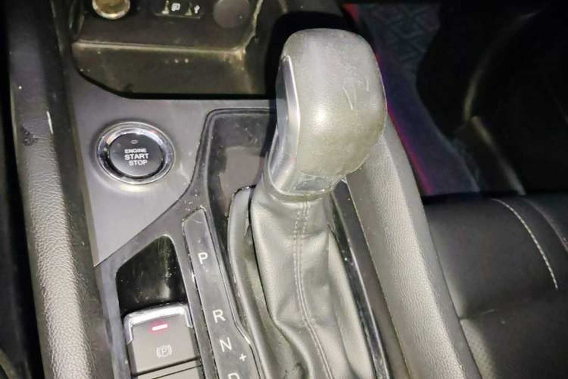 Used Chery Tiggo 5x 2019 HERO 1.5L CVT Luxury Edition Gear Lever