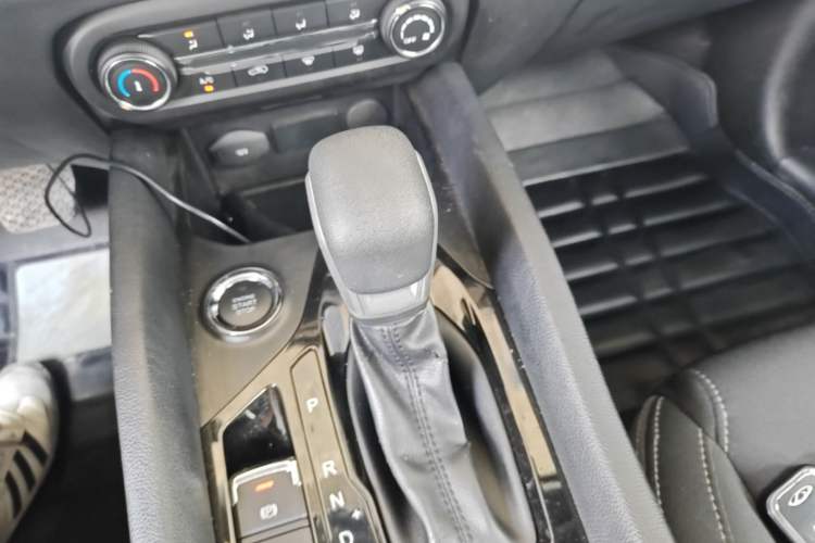 Used Chery Tiggo 5x 2019 HERO 1.5L CVT Urban Edition Gear Lever