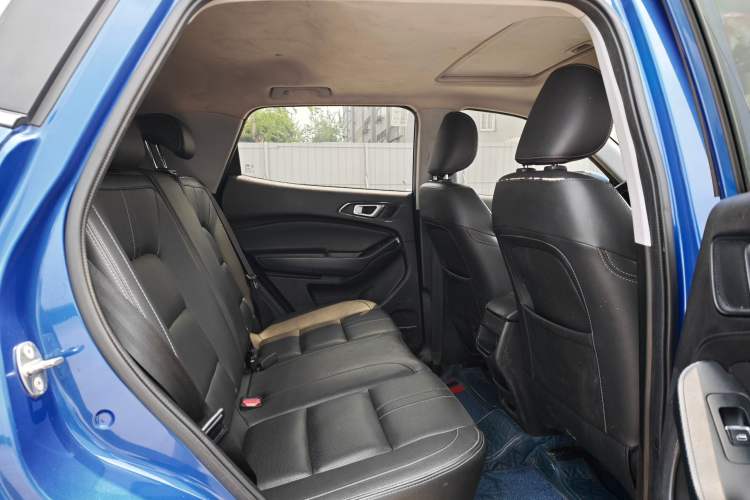 Used Chery Tiggo 5x 2019 HERO 1.5L CVT Luxury Edition Interior 4