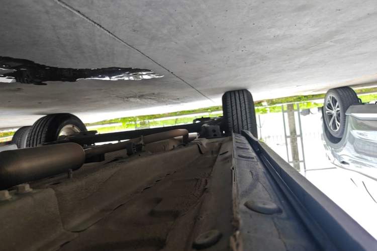 Used Chery Tiggo 5x 2019 HERO 1.5L CVT Urban Edition Right Side Sill
