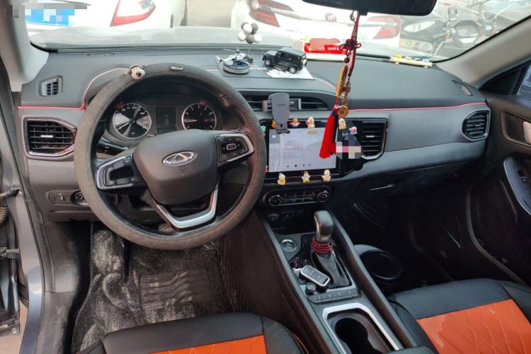 Used Chery Tiggo 5x 2019 HERO 1.5L CVT Fashion Edition Center Console