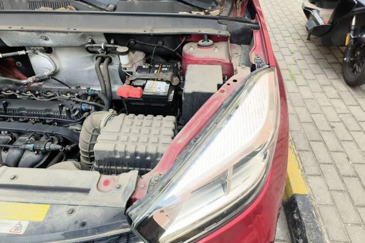 Used Chery Tiggo 5x 2019 HERO 1.5L Manual Luxury Edition Engine Bay Left