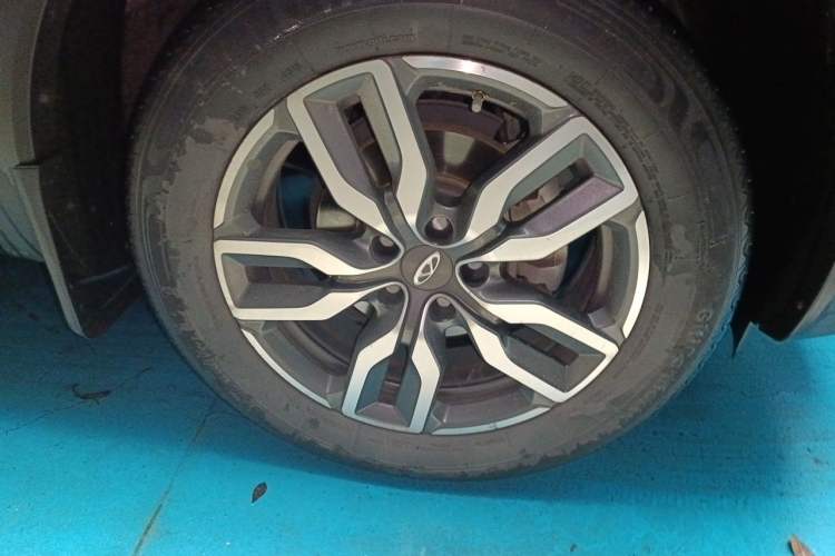 Used Chery Tiggo 5x 2019 1.5L Manual Smart Edition Right Front Wheel Hub
