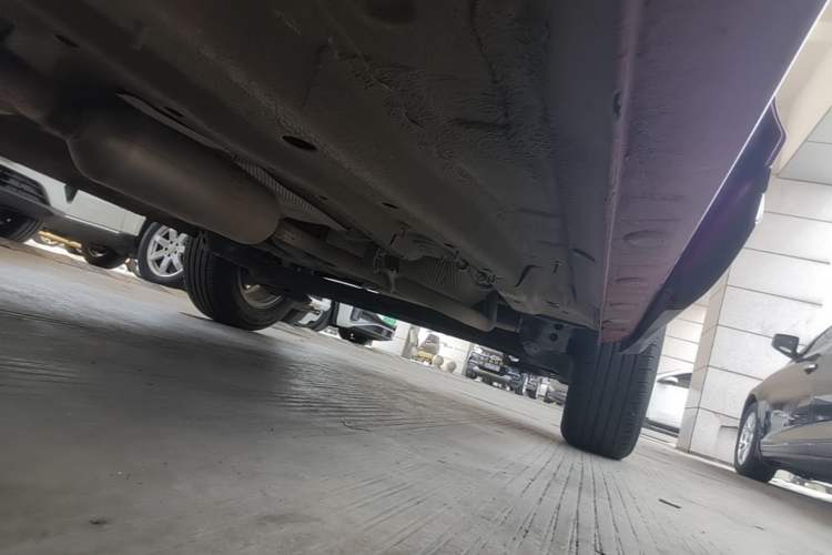 Used Chery Tiggo 5x 2019 HERO 1.5L CVT Urban Edition Right Side Sill