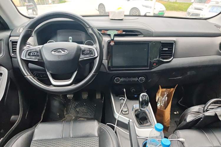 Used Chery Tiggo 5x 2019 1.5L Manual Smart Edition Center Console