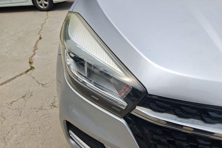 Used Chery Tiggo 5x 2019 1.5L Manual Smart Edition Right Front Headlight