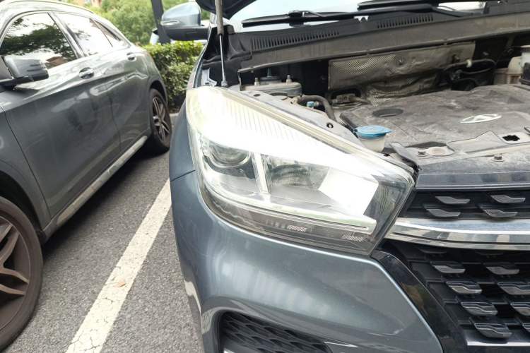 Used Chery Tiggo 5x 2019 HERO 1.5L CVT Luxury Edition Right Front Headlight