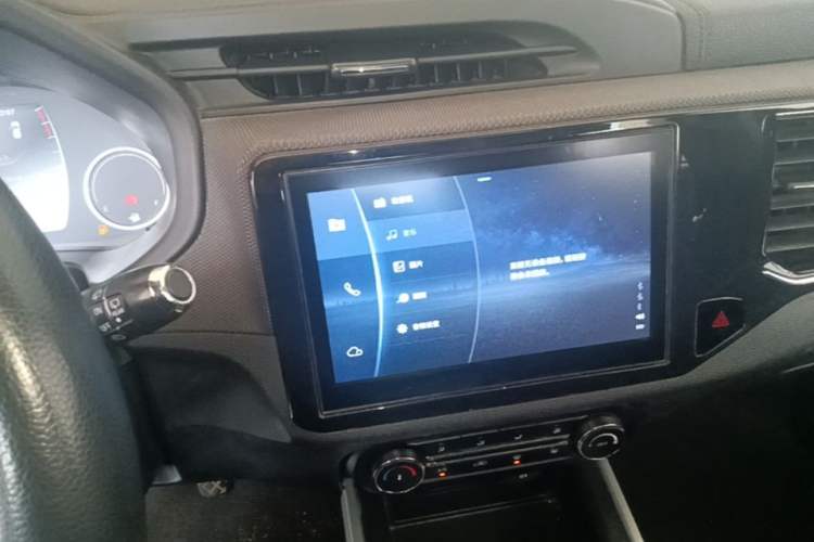 Used Chery Tiggo 5x 2019 HERO 1.5L Manual Luxury Edition Audio And AC Panel