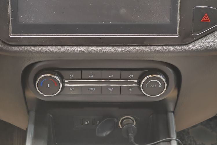Used Chery Tiggo 5x 2019 HERO 1.5L Manual Fashion Edition Audio And AC Panel