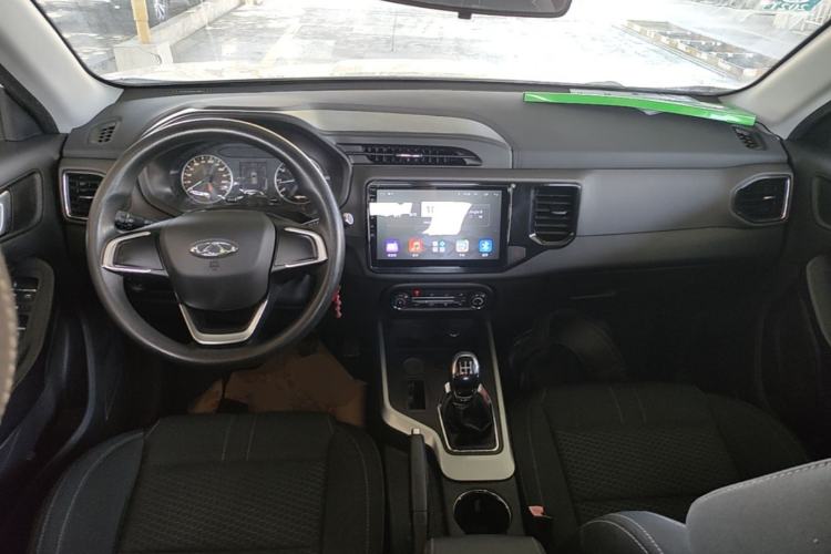 Used Chery Tiggo 5x 2019 HERO 1.5L Manual Urban Edition Center Console