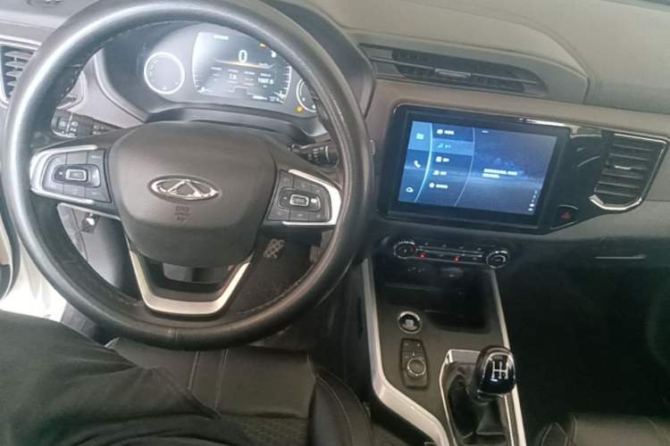 Used Chery Tiggo 5x 2019 HERO 1.5L Manual Luxury Edition Center Console