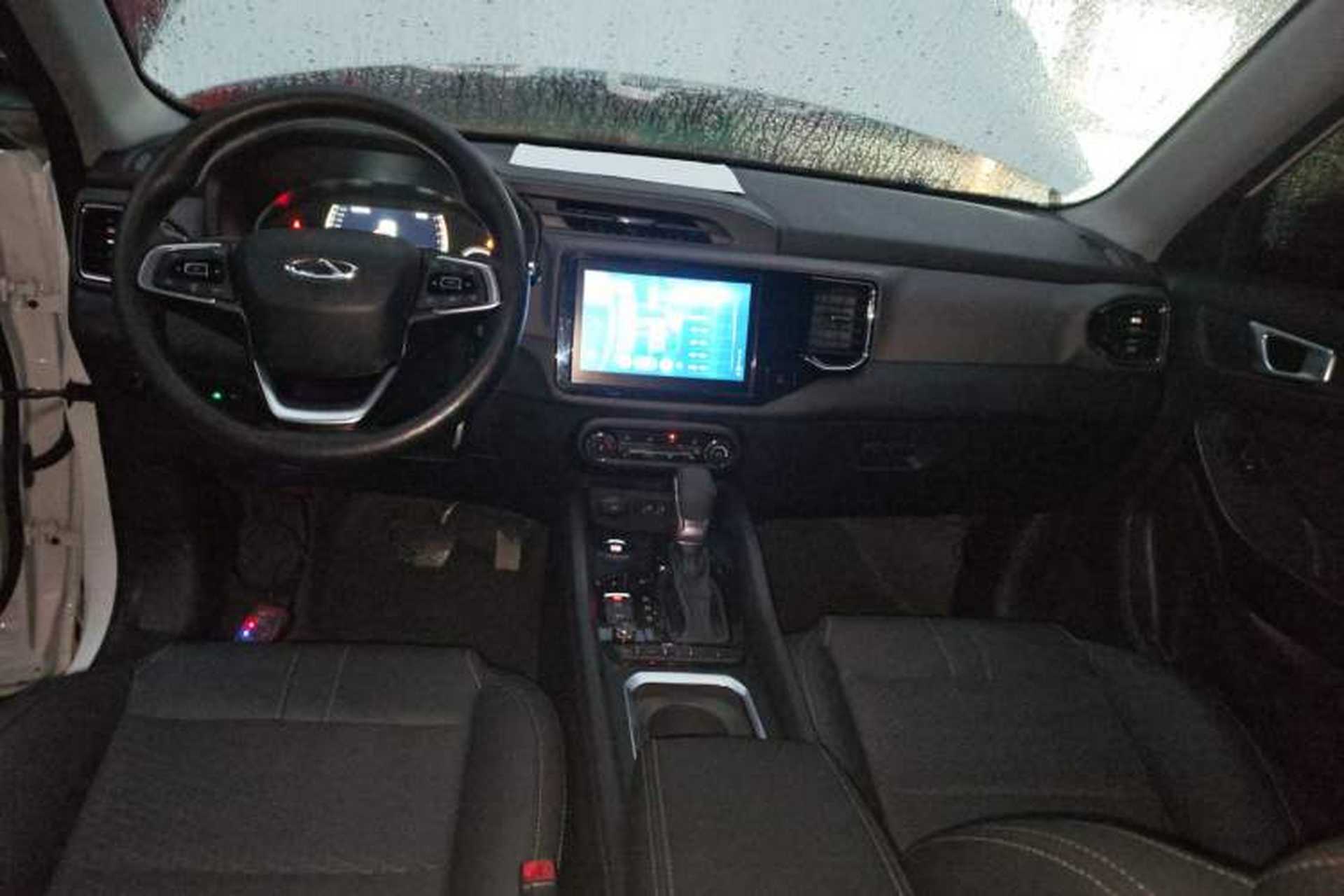 Used Chery Tiggo 5x 2019 1.5L CVT Smart Joy Edition Center Console