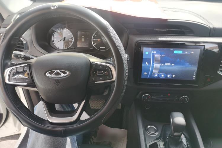 Used Chery Tiggo 5x 2019 HERO 1.5L CVT Fashion Edition Center Console