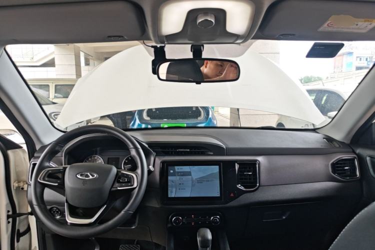 Used Chery Tiggo 5x 2019 HERO 1.5L CVT Fashion Edition Center Console
