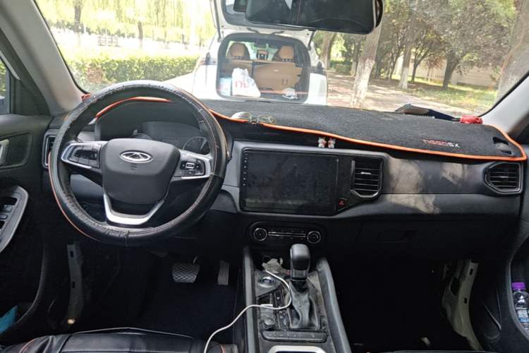 Used Chery Tiggo 5x 2019 HERO 1.5L CVT Fashion Edition Center Console