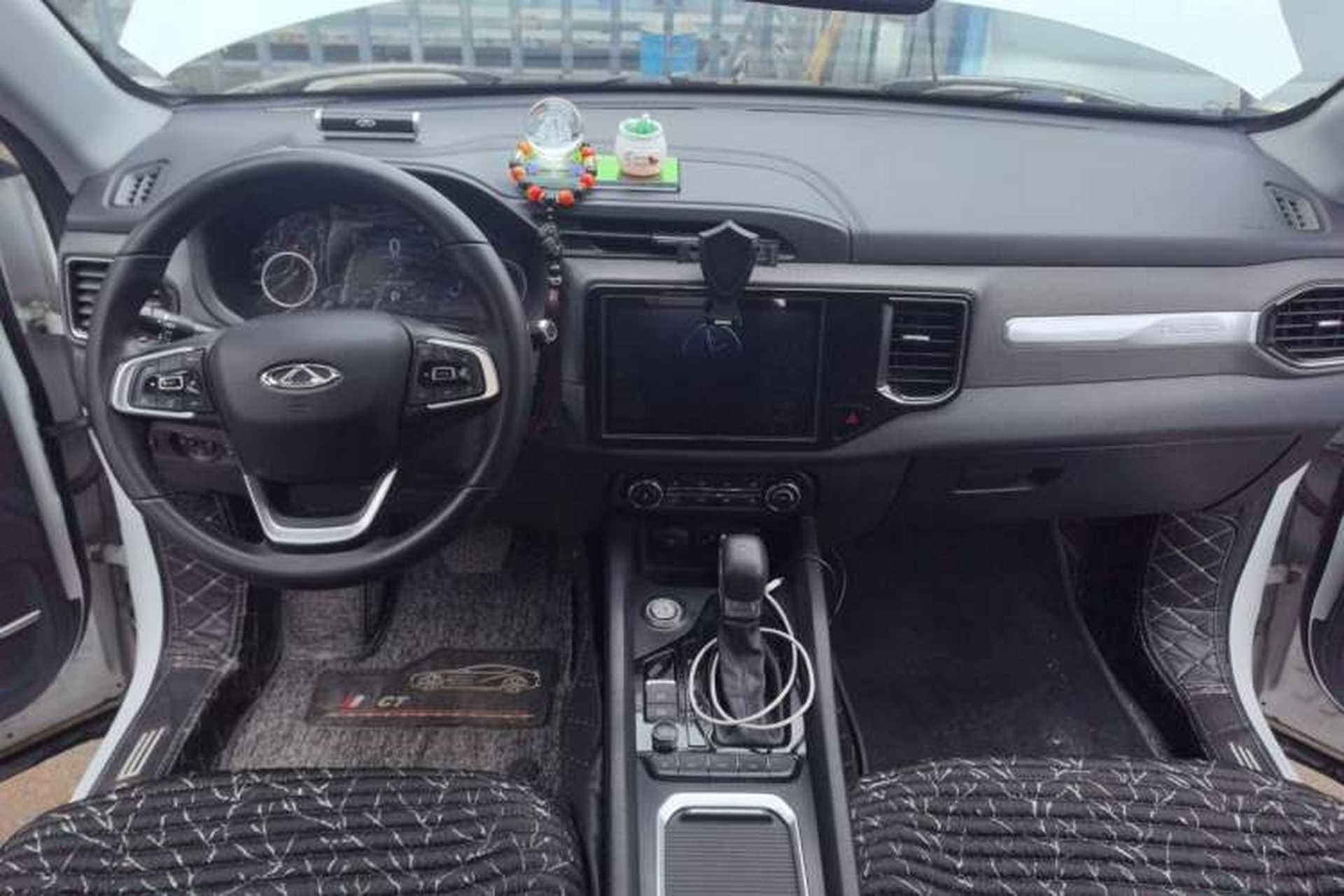 Used Chery Tiggo 5x 2019 1.5L CVT Zhiyao Edition Center Console