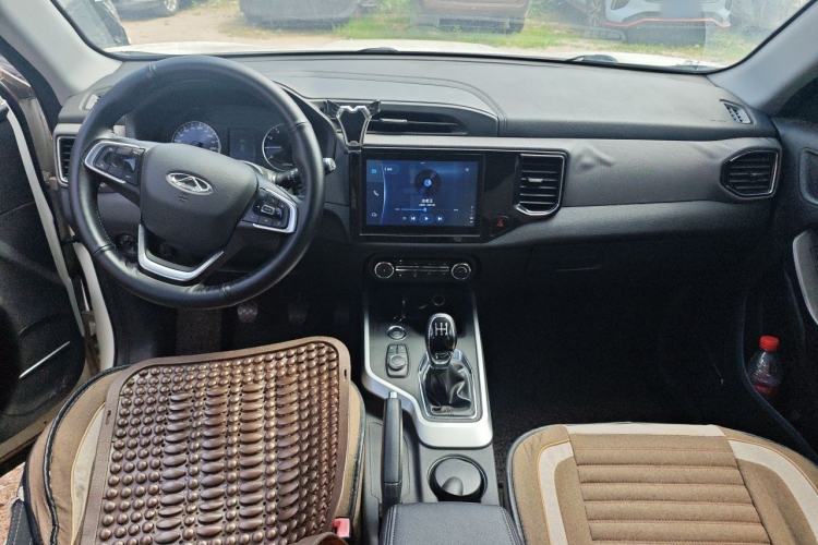 Used Chery Tiggo 5x 2019 HERO 1.5L Manual Fashion Edition Center Console