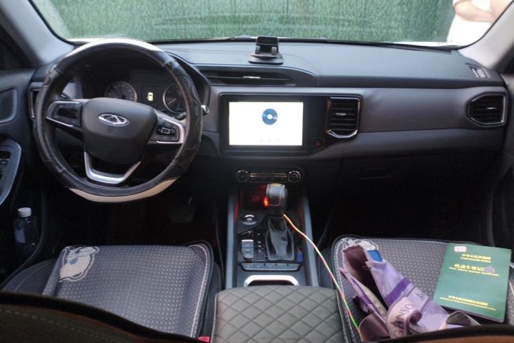 Used Chery Tiggo 5x 2019 HERO 1.5L CVT Fashion Edition Center Console