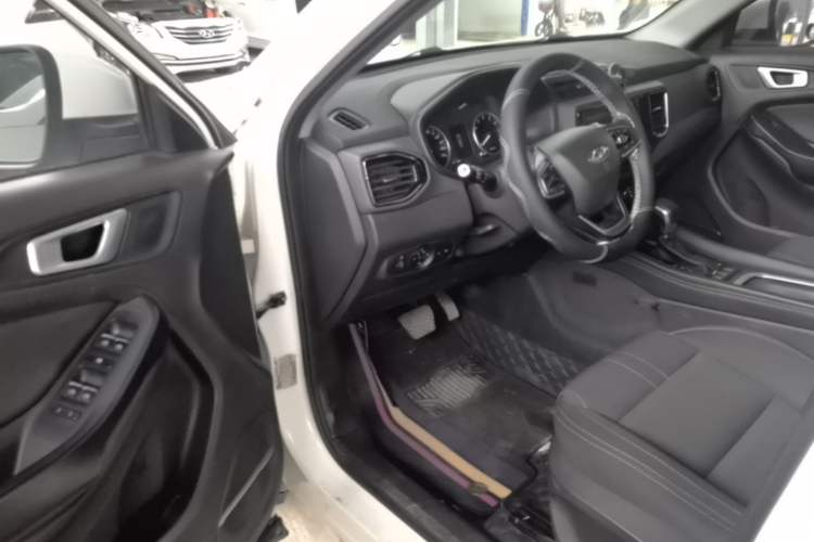 Used Chery Tiggo 5x 2019 HERO 1.5L CVT Fashion Edition Driver Seat
