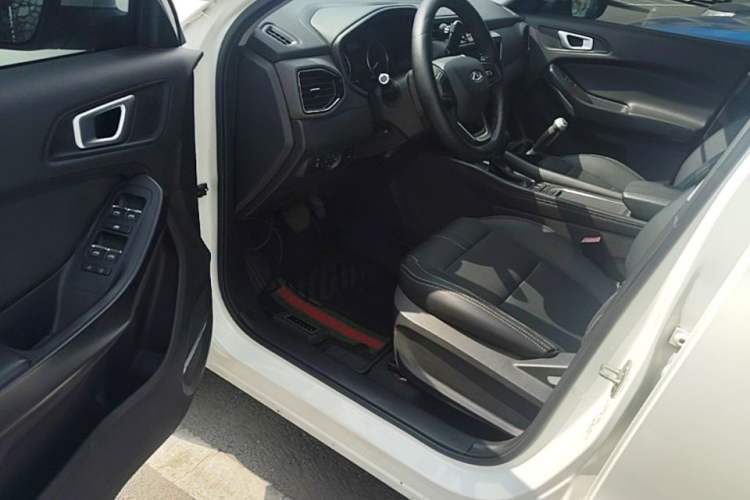 Used Chery Tiggo 5x 2019 HERO 1.5L CVT Fashion Edition Driver Seat