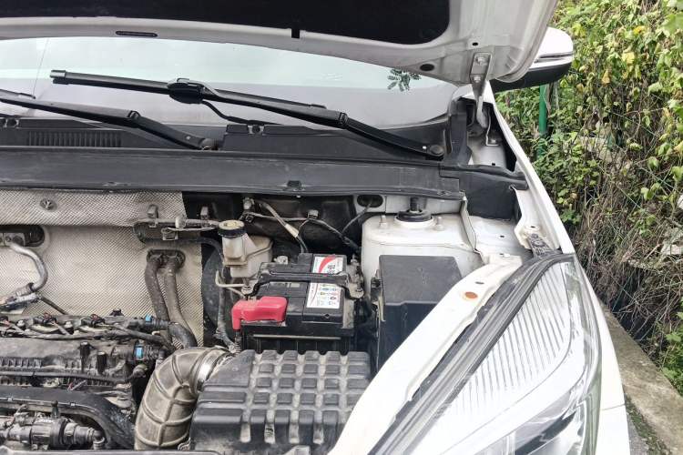 Used Chery Tiggo 5x 2019 HERO 1.5L Manual Luxury Edition Engine Bay Left