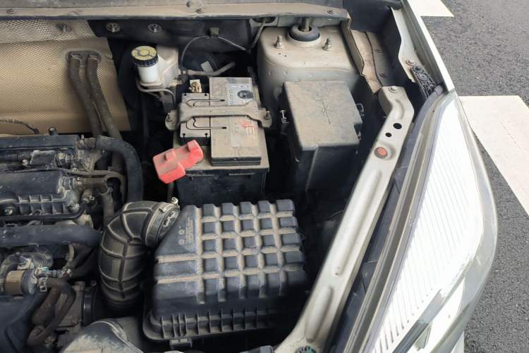 Used Chery Tiggo 5x 2019 1.5L Manual Smart Drive Version Engine Bay Left