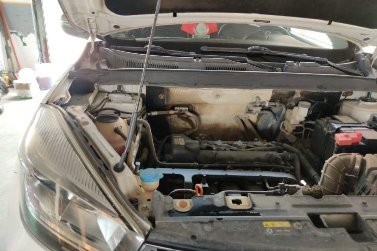 Used Chery Tiggo 5x 2019 HERO 1.5L Manual Urban Edition Engine Bay Right