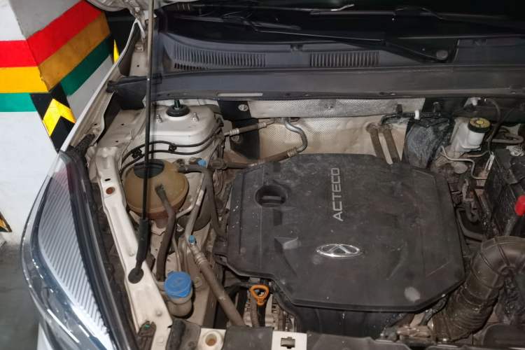 Used Chery Tiggo 5x 2019 HERO 1.5L Manual Urban Edition Engine Bay Right