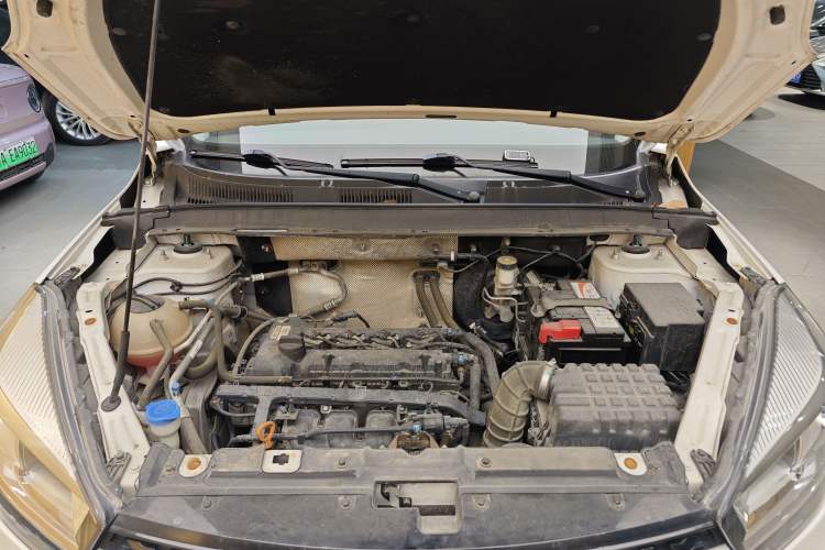 Used Chery Tiggo 5x 2019 HERO 1.5L Manual Fashion Edition Engine Bay