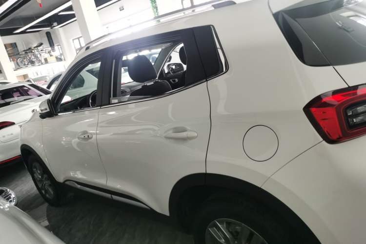 Used Chery Tiggo 5x 2019 HERO 1.5L CVT Fashion Edition Exterior 3