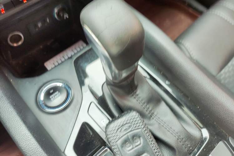 Used Chery Tiggo 5x 2019 1.5L CVT Smart Joy Edition Gear Lever