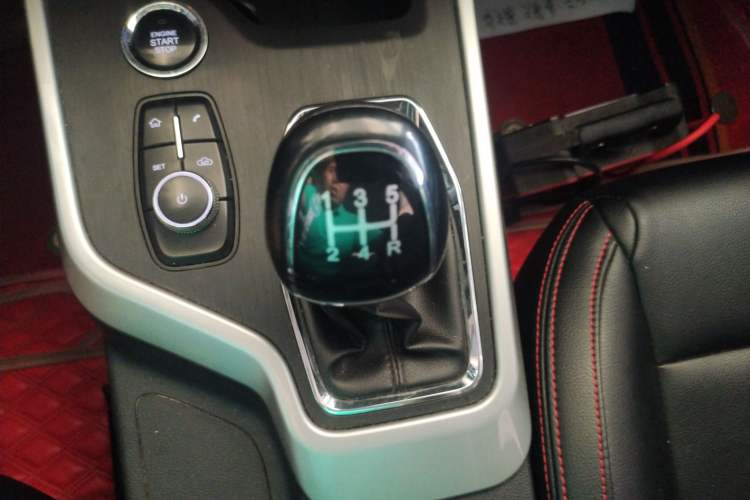 Used Chery Tiggo 5x 2019 HERO 1.5L Manual Fashion Edition Gear Lever
