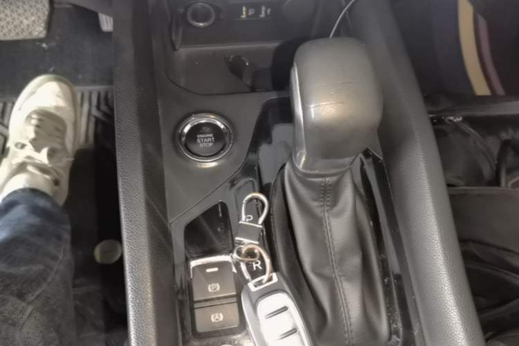 Used Chery Tiggo 5x 2019 HERO 1.5L CVT Fashion Edition Gear Lever