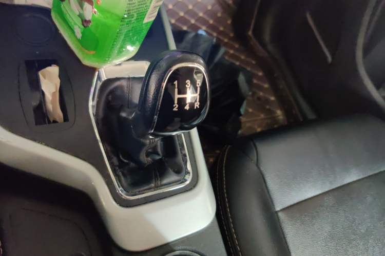Used Chery Tiggo 5x 2019 HERO 1.5L Manual Urban Edition Gear Lever