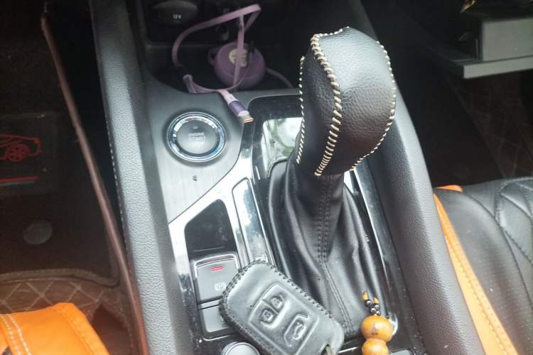 Used Chery Tiggo 5x 2019 HERO 1.5L CVT Fashion Edition Gear Lever