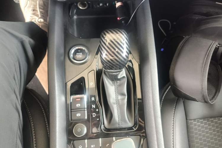 Used Chery Tiggo 5x 2019 1.5L CVT Smart Joy Edition Gear Lever