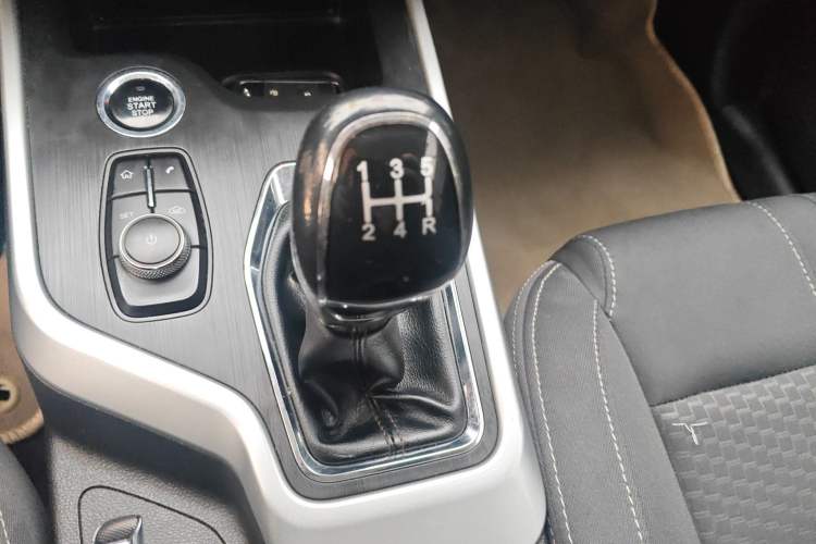 Used Chery Tiggo 5x 2019 HERO 1.5L Manual Fashion Edition Gear Lever