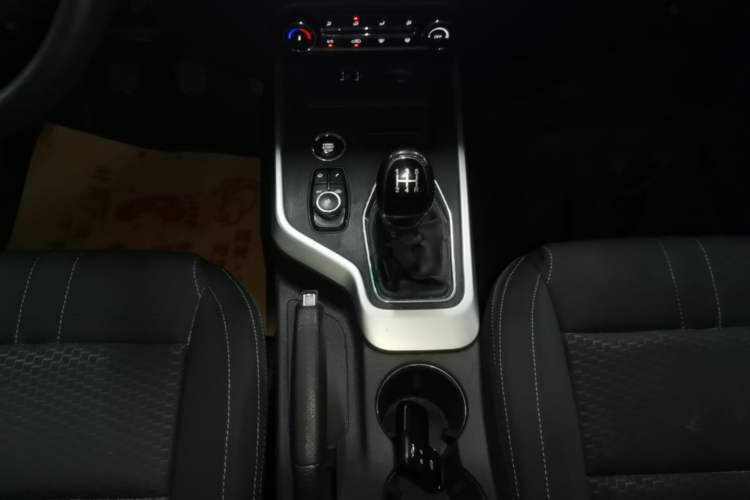 Used Chery Tiggo 5x 2019 HERO 1.5L Manual Fashion Edition Gear Lever