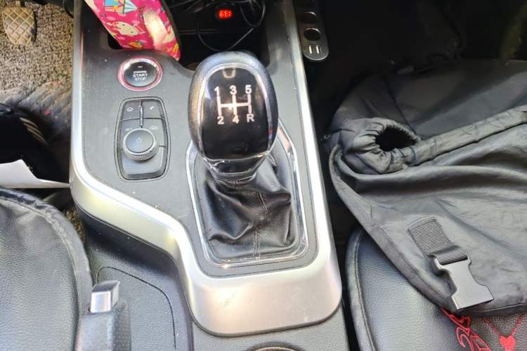 Used Chery Tiggo 5x 2019 1.5L Manual Smart Edition Gear Lever