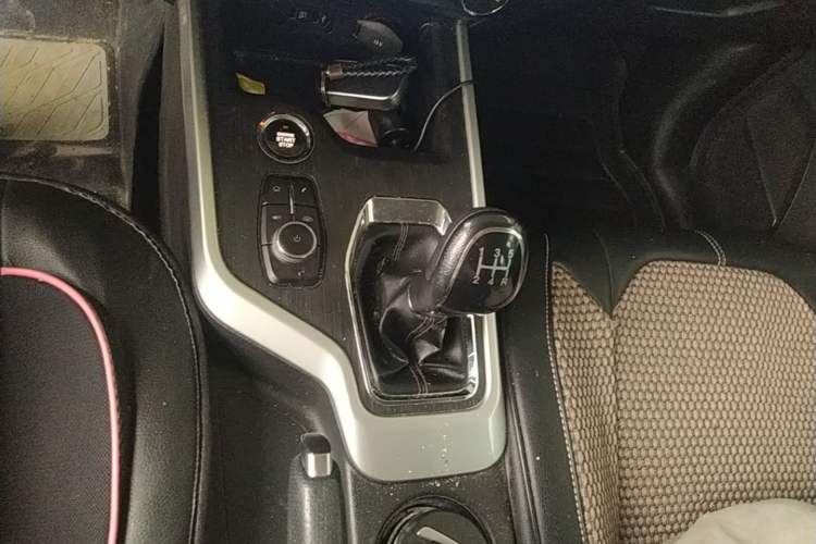 Used Chery Tiggo 5x 2019 HERO 1.5L Manual Fashion Edition Gear Lever