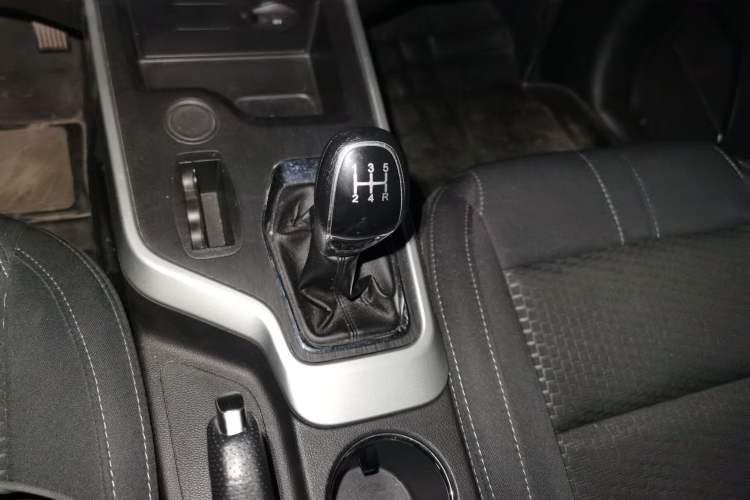 Used Chery Tiggo 5x 2019 HERO 1.5L Manual Urban Edition Gear Lever