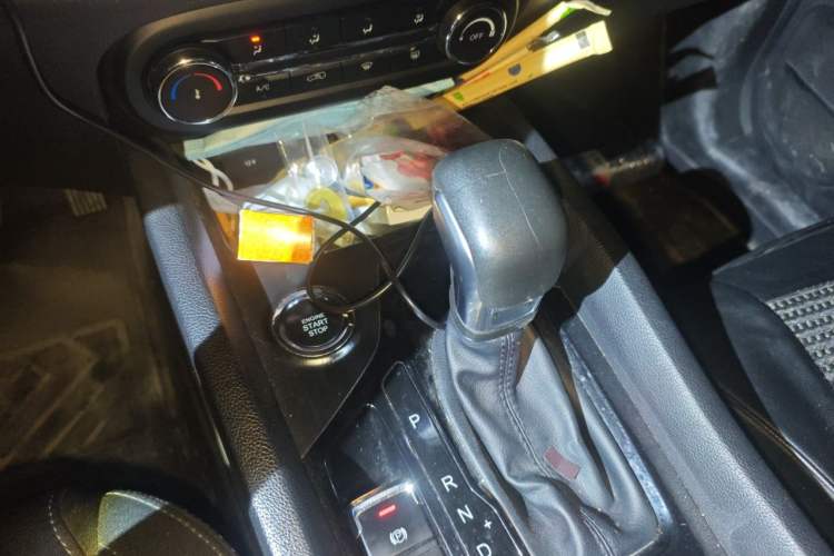 Used Chery Tiggo 5x 2019 HERO 1.5L CVT Fashion Edition Gear Lever