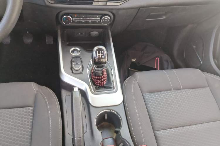 Used Chery Tiggo 5x 2019 HERO 1.5L Manual Fashion Edition Gear Lever