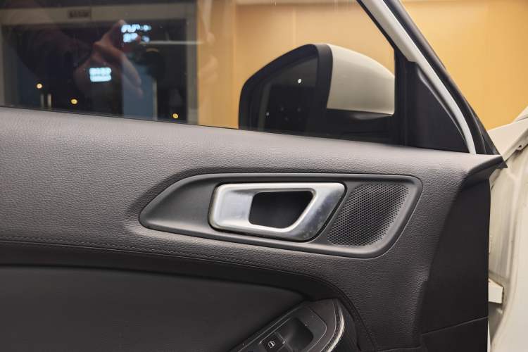 Used Chery Tiggo 5x 2019 HERO 1.5L Manual Fashion Edition Interior 1