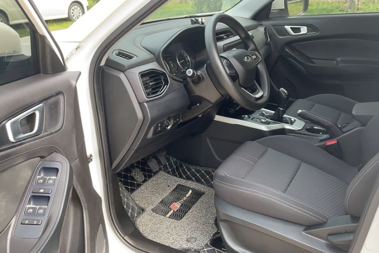 Used Chery Tiggo 5x 2019 HERO 1.5L Manual Fashion Edition Interior 2