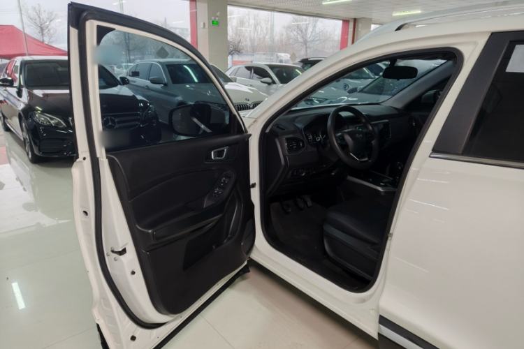 Used Chery Tiggo 5x 2019 HERO 1.5L Manual Fashion Edition Interior 2