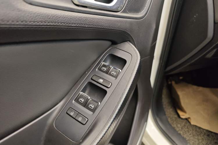 Used Chery Tiggo 5x 2019 HERO 1.5L Manual Fashion Edition Interior 2
