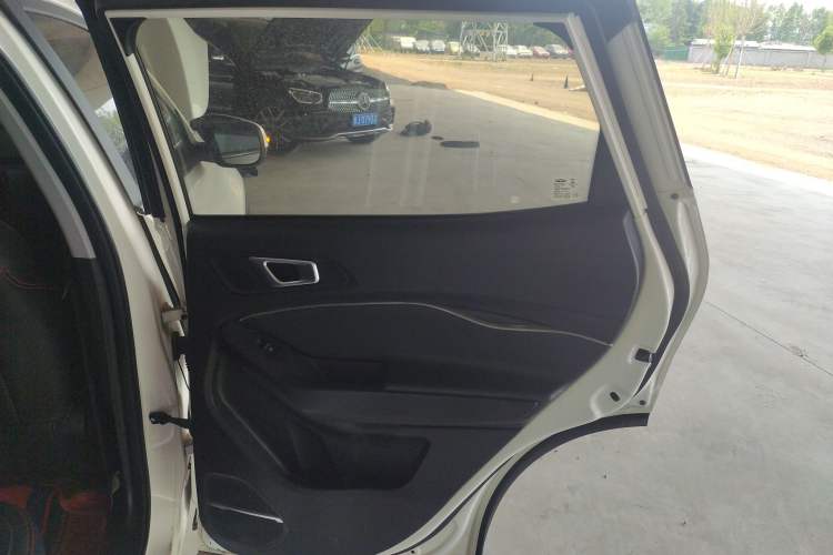 Used Chery Tiggo 5x 2019 HERO 1.5L Manual Fashion Edition Interior 3