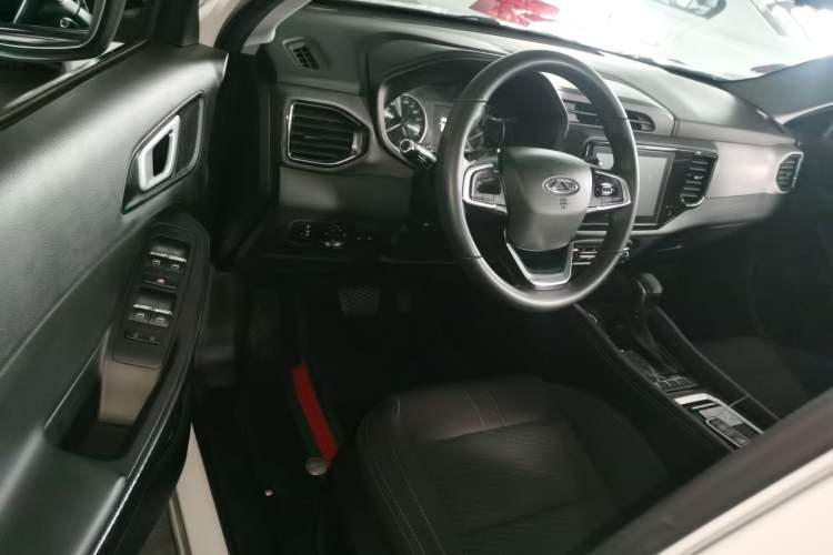Used Chery Tiggo 5x 2019 HERO 1.5L CVT Fashion Edition Interior 3